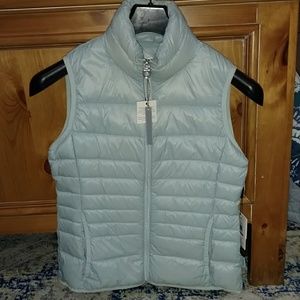 Premium Down, packable vest.